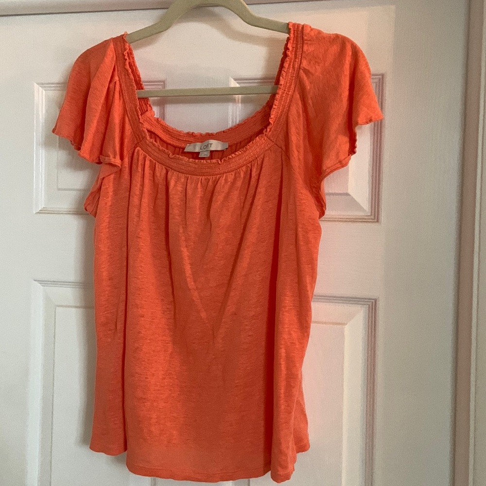 Coral Flowy Loft Top size L